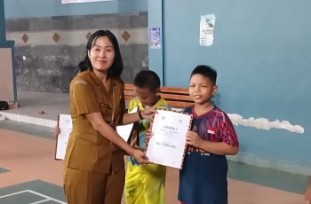 Juara 1 Cabang Olahraga Bulu Tangkis dalam kegiatan O2SN
